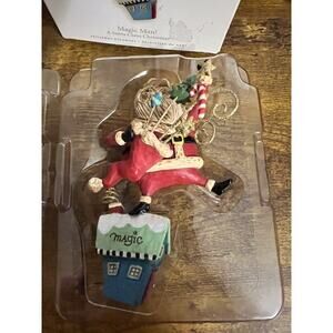 2008 Magic Man!A Santa Claus Christmas Santa On House. Hallmark. Ornament. Used.